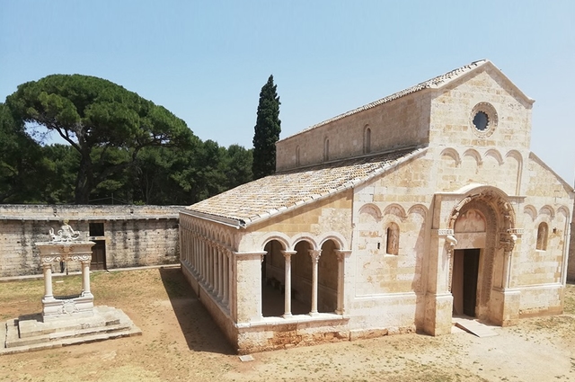 Abbazia di Santa Maria a Cerrate