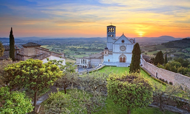 Assisi, La Basilica di San Francesco e altri siti Francescani